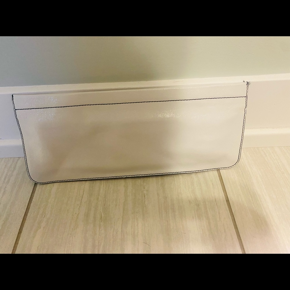 Classy Monsac magnet clutch